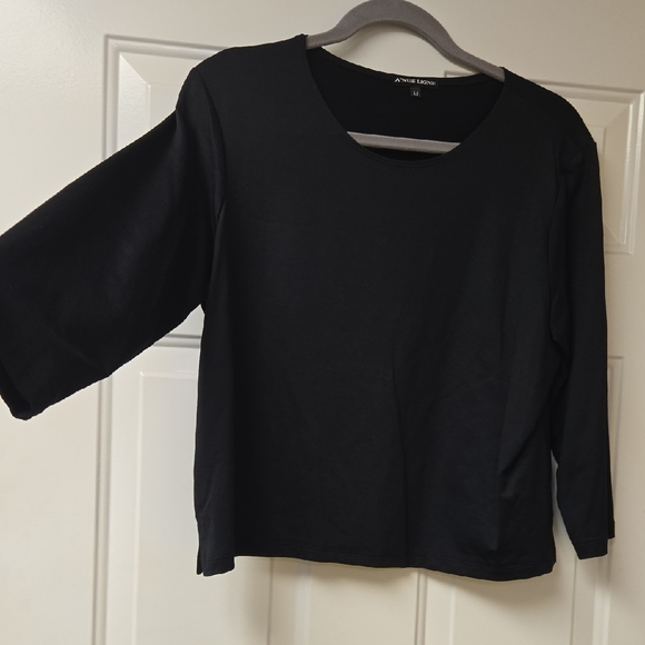 Black Boxy 3/4 Sleeve Blouse - Picture 1 of 4